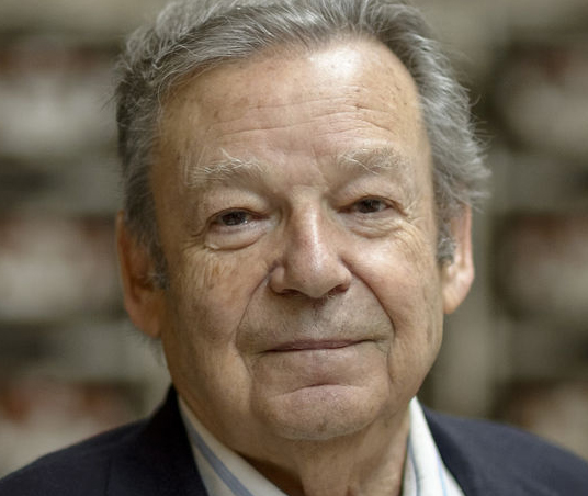 LUIS RACIONERO