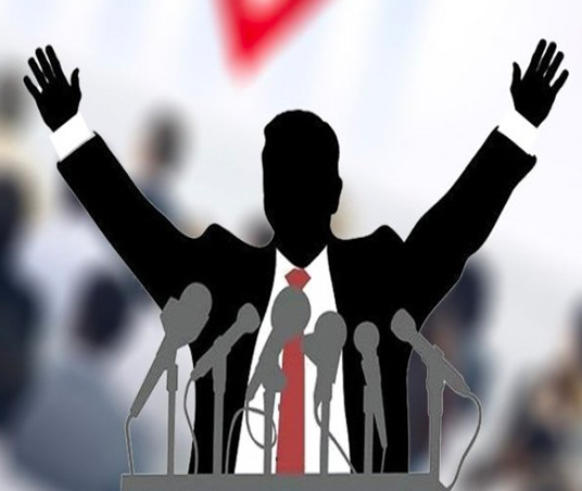 POLITICOS