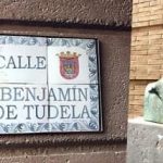 AJUDIOS01