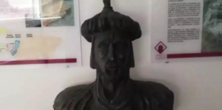 Busto de Abderraman III que se retiró de la plaza de Aragón de Cadrete (Ayuntamiento de Cadrete en Zaragoza)