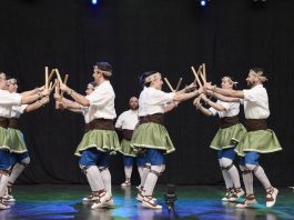 Espectáculo de Ortzadar por el 130 aniversario de la Gamazada