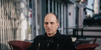 Gaur egun Mondragon Unibertsitateko irakaslea da, Iius-entzunezko komunikazio graduan.