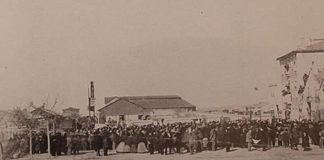 Unas 10.000 personas recibieron en la estación de Castejón a la comisión que viajó a Madrid para desbaratar la iniciativa del ministro Gamazo.