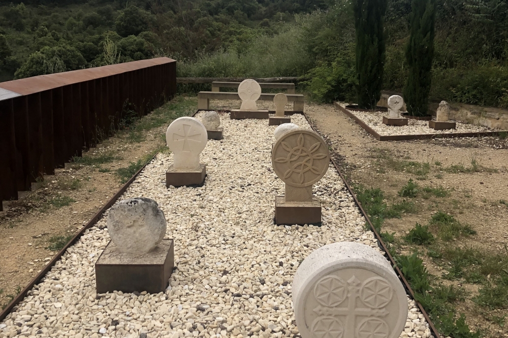 Eraulgo Hilarri Biribilen Lorategia.